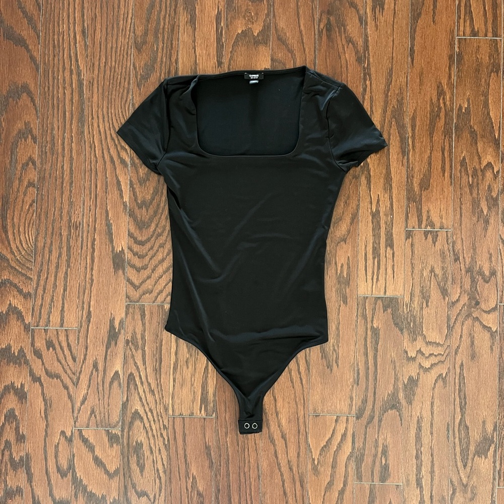 Express Body Contour Squareneck Bodysuit